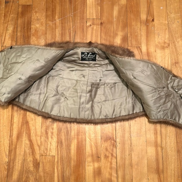 Vintage mink fur stole/cape - Picture 9 of 17